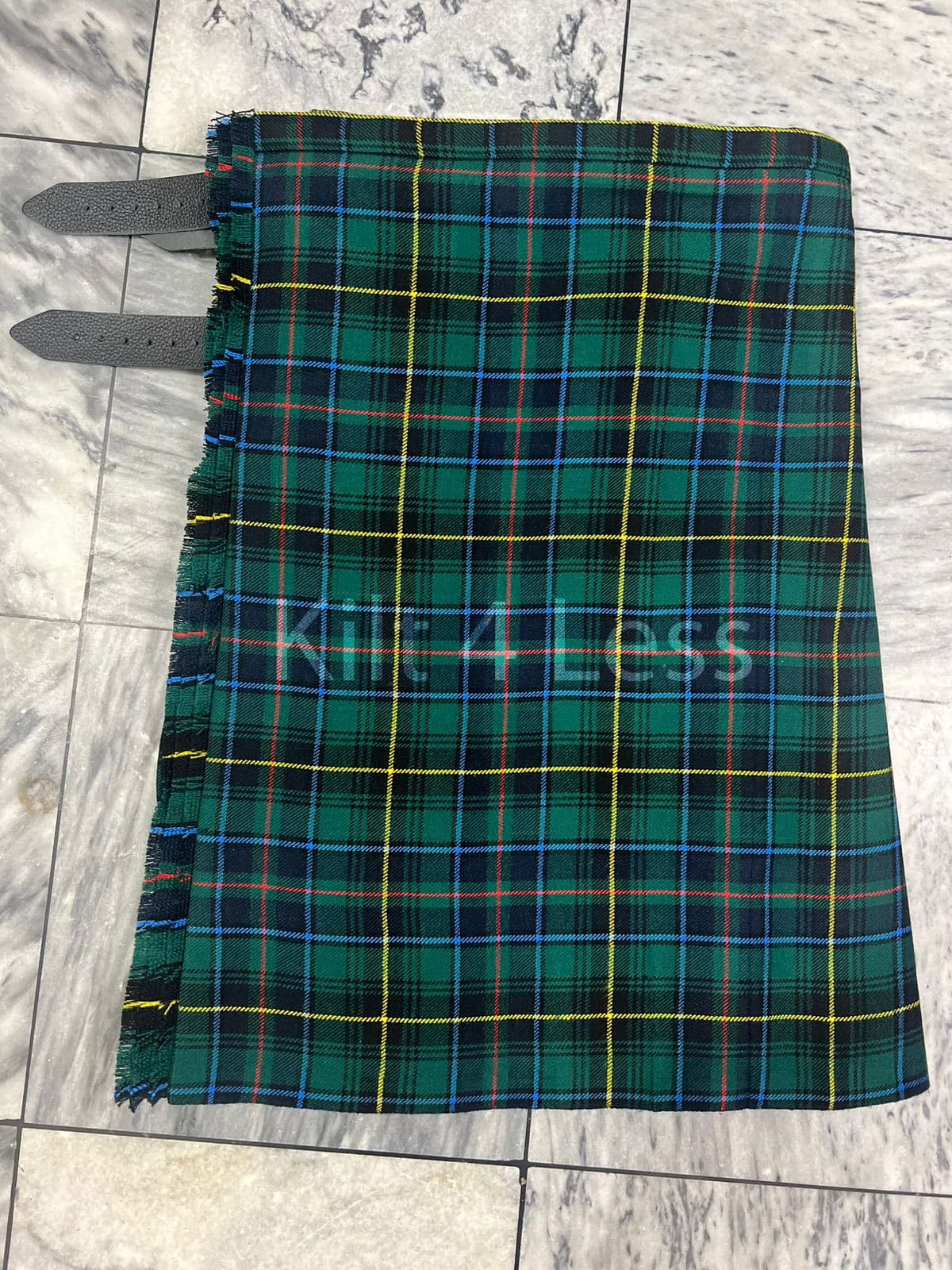 Clan Macinnes Hunting Modern Tartan Kilt image 4