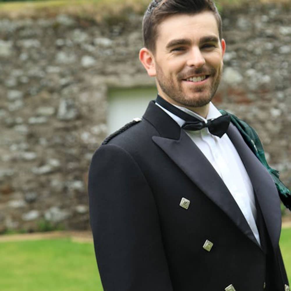 Men's 8 Yard Prince Charlie Kilt Outfit image 2