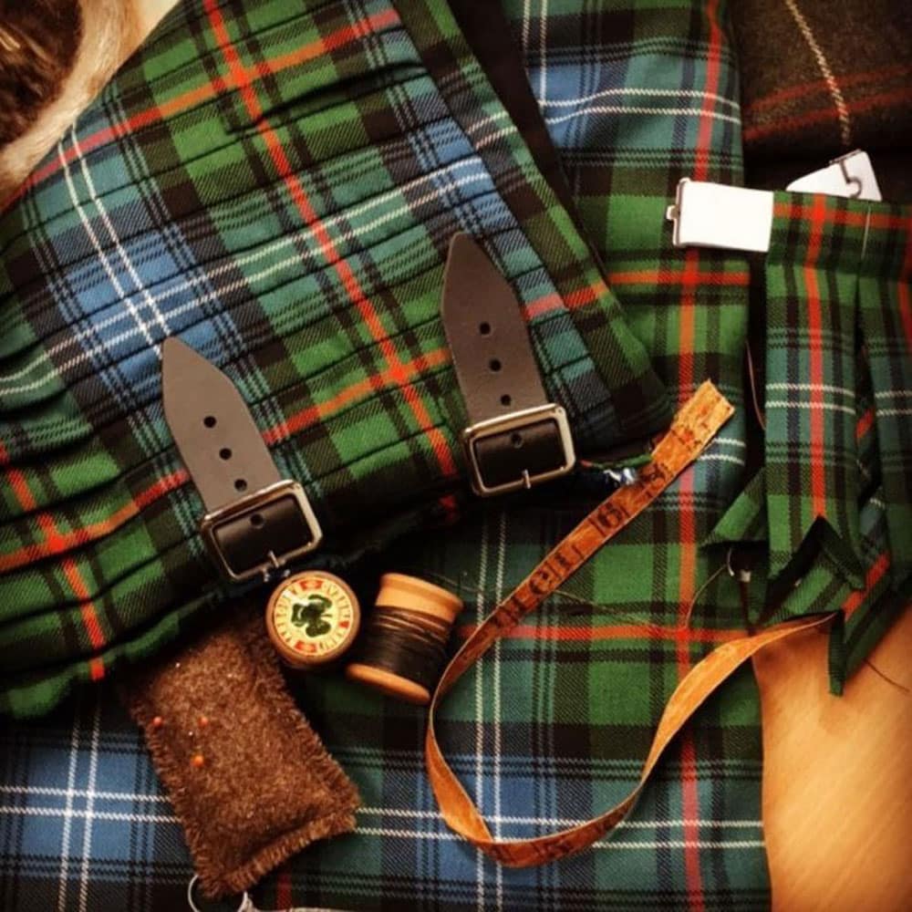 Hand Sewn Custom Tartan Kilt - Made To Measure Scottish Traditional 8 yards Kilt image 0