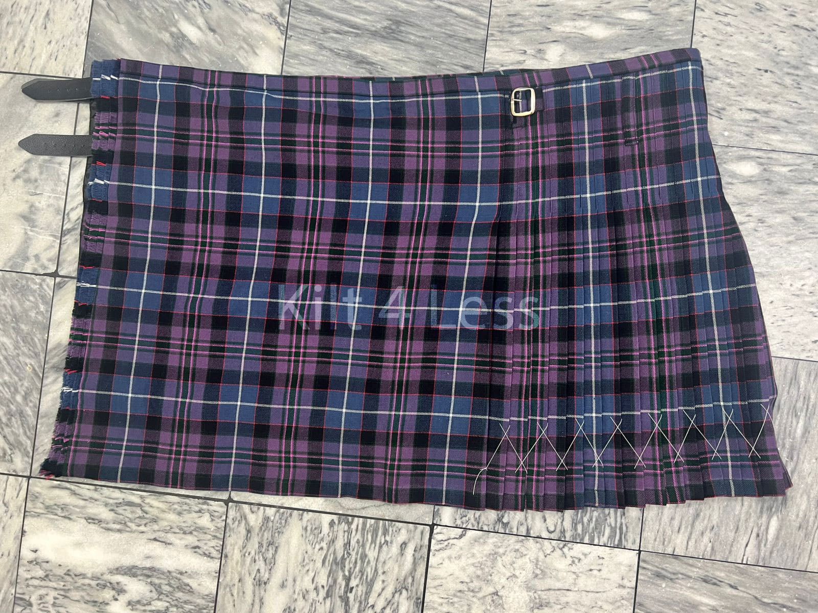 Western isles Tartan Kilt image 2