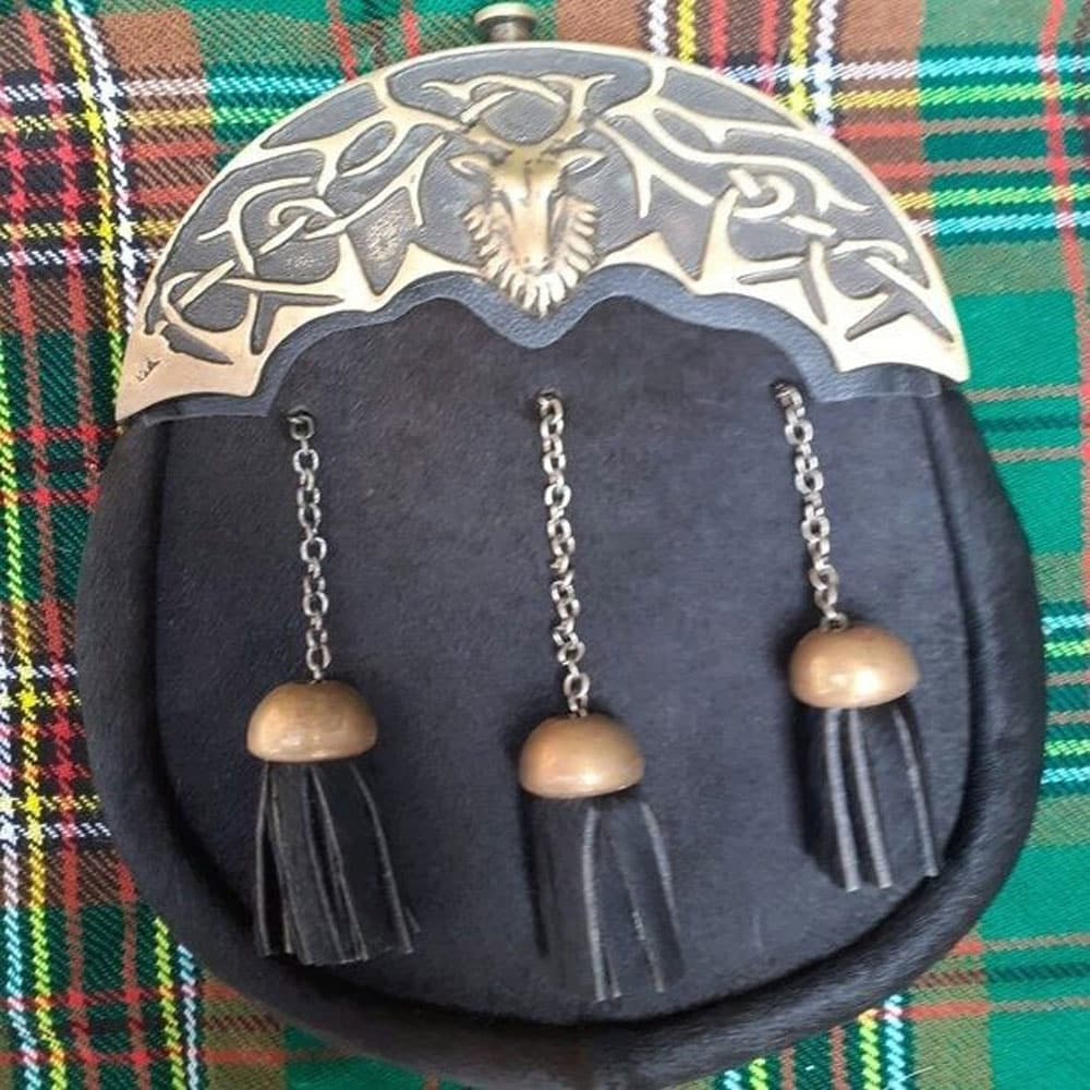 Enamel Stag Cantle Full Dress Sporran image 0