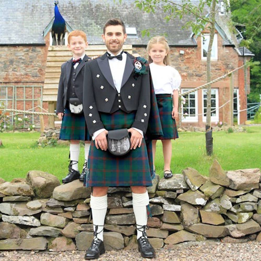 Men's 8 Yard Prince Charlie Kilt Outfit image 1