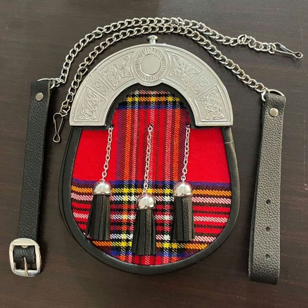 Royal Stewart Tartan Sporran With Chain image 0